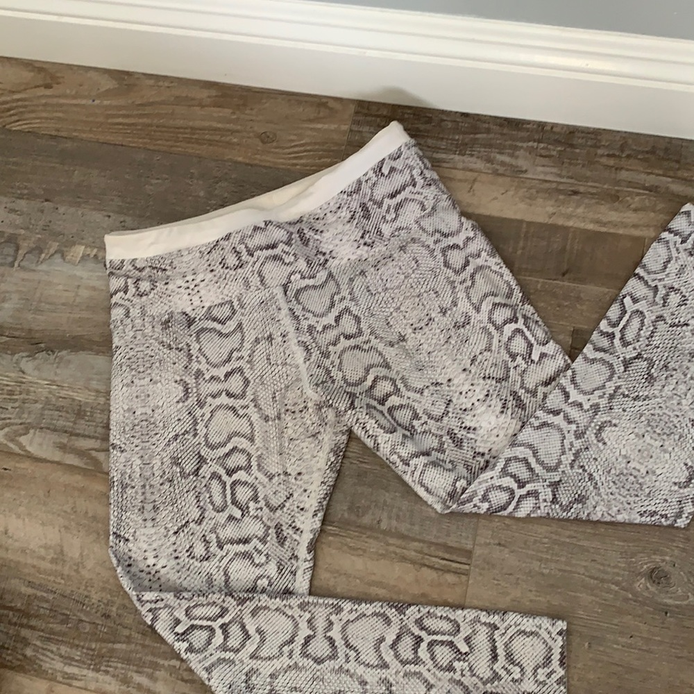 Lorna Jane White Snakeskin Leggings